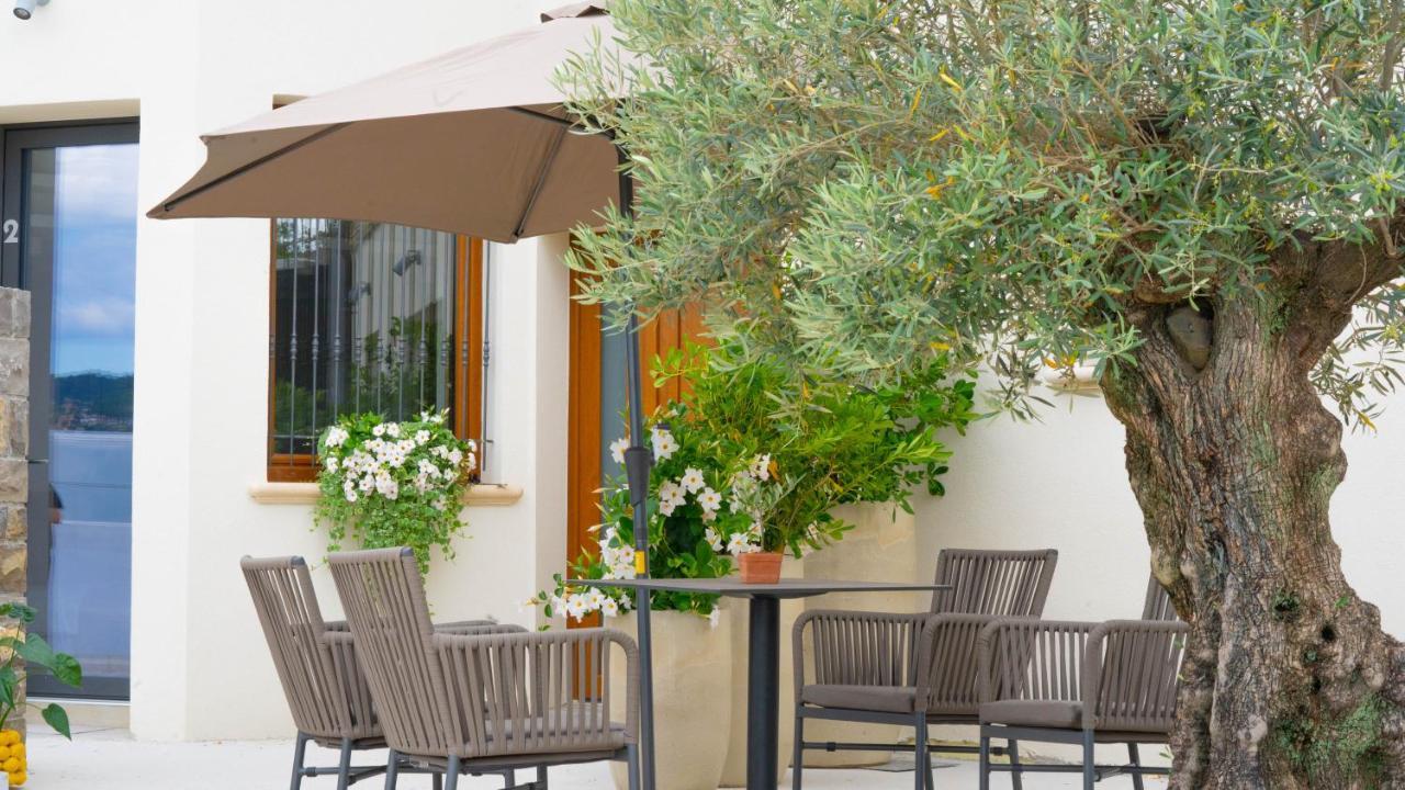 Maravida Vacation Rooms โดบรอโว ภายนอก รูปภาพ